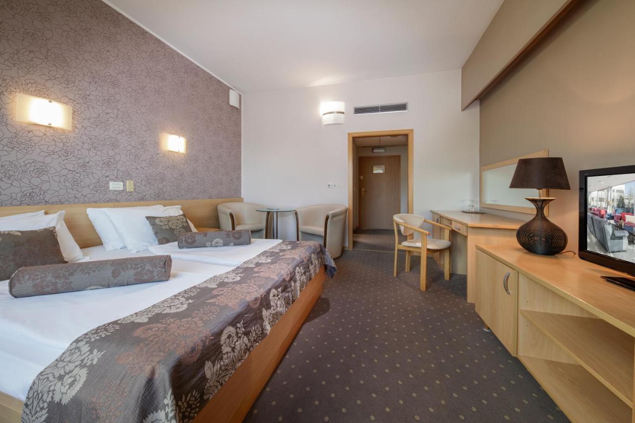 Hotel Zovko Zagreb 세스베트 외부 사진