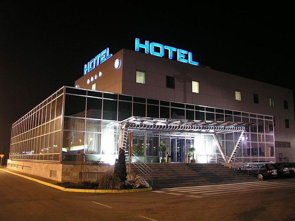 Hotel Zovko Zagreb 세스베트 외부 사진